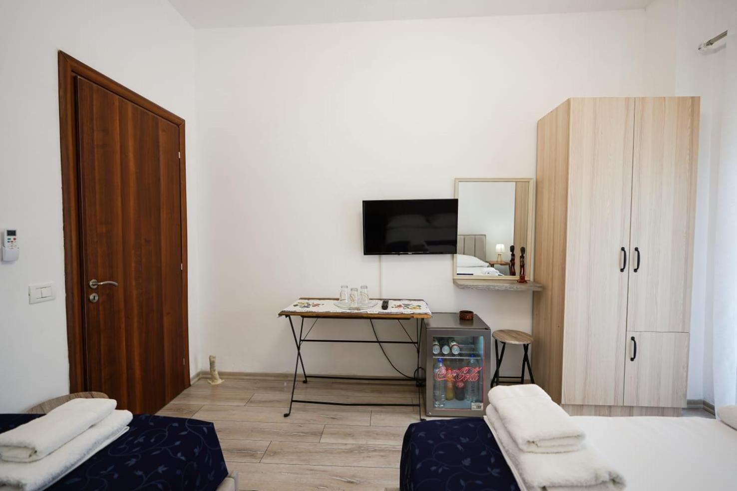 View City Apartments Gjirokaster Ngoại thất bức ảnh