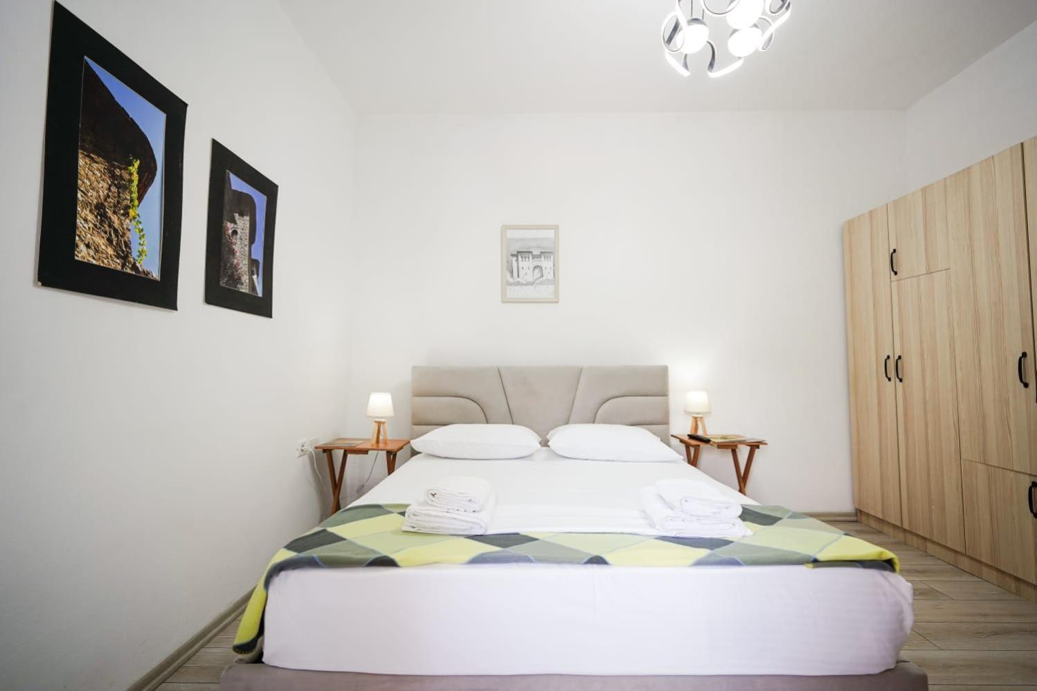 View City Apartments Gjirokaster Ngoại thất bức ảnh